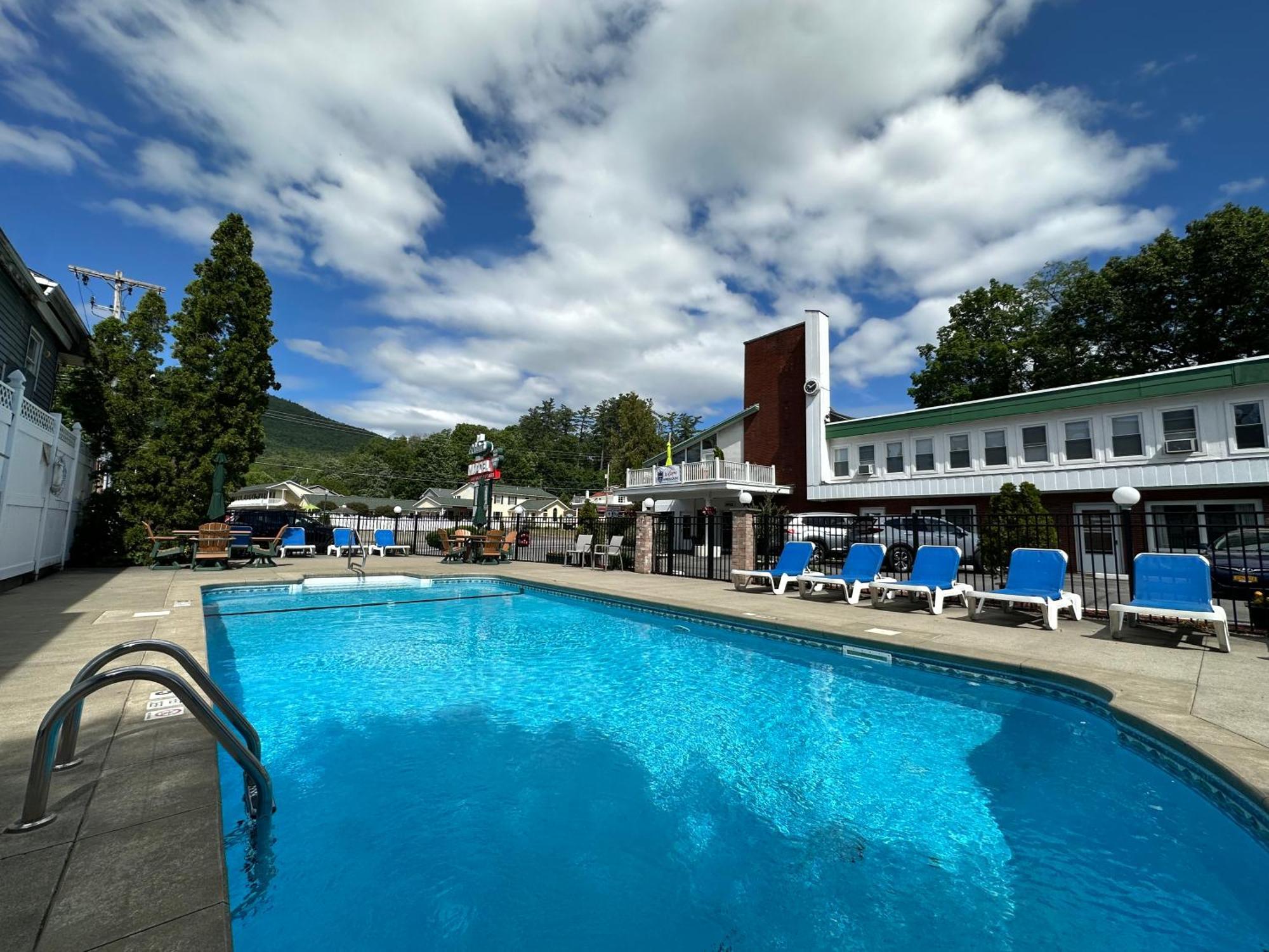 O'Sullivan'S Motel Lac George Extérieur photo